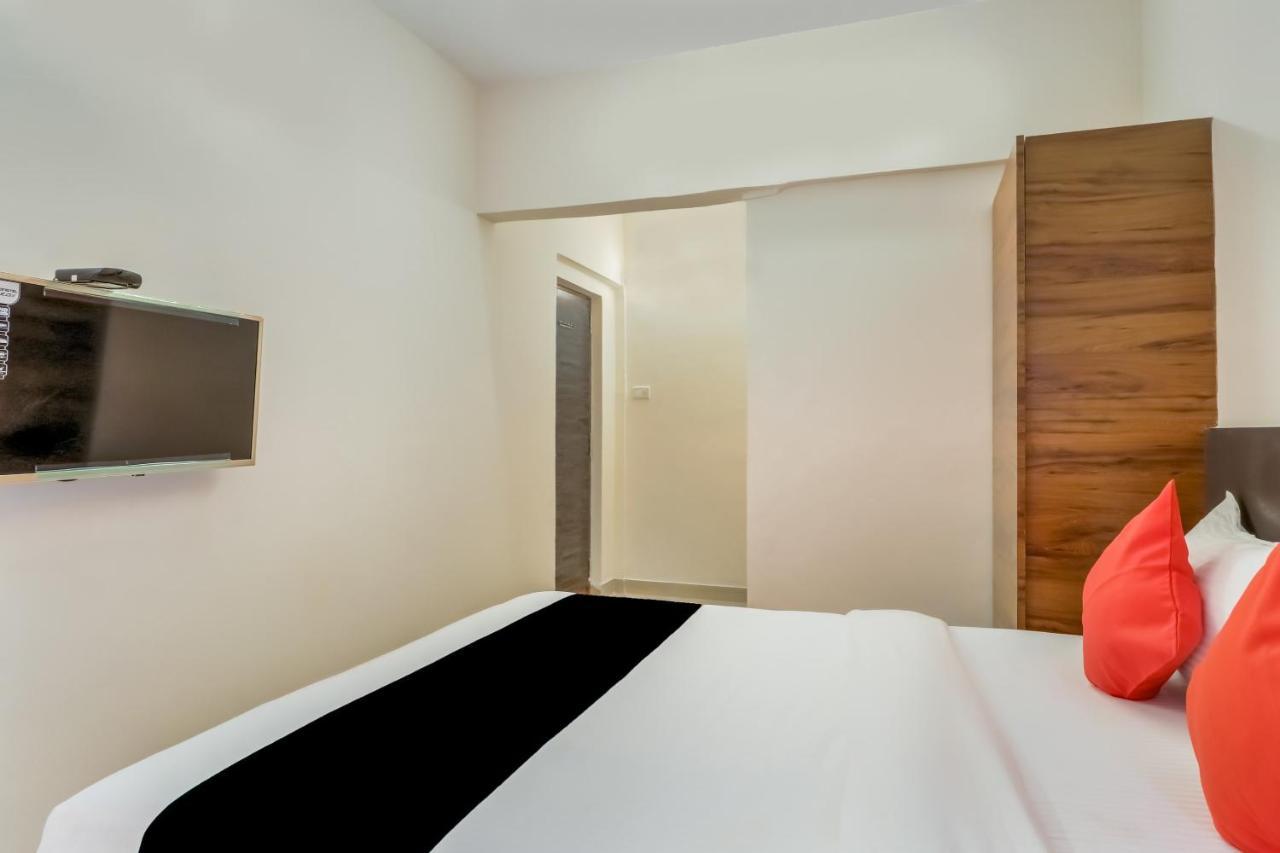 Hotel Crystal Inn مومباي المظهر الخارجي الصورة