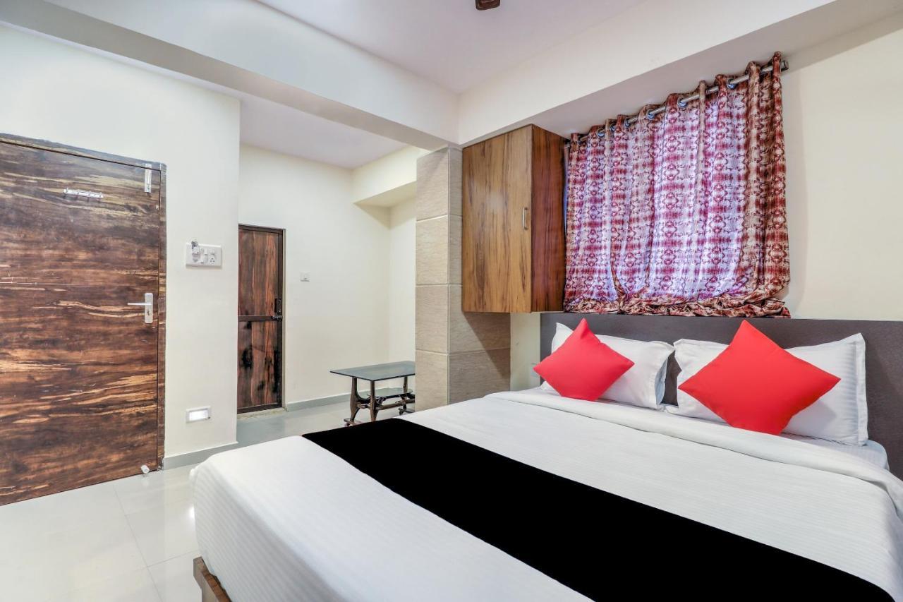 Hotel Crystal Inn مومباي المظهر الخارجي الصورة