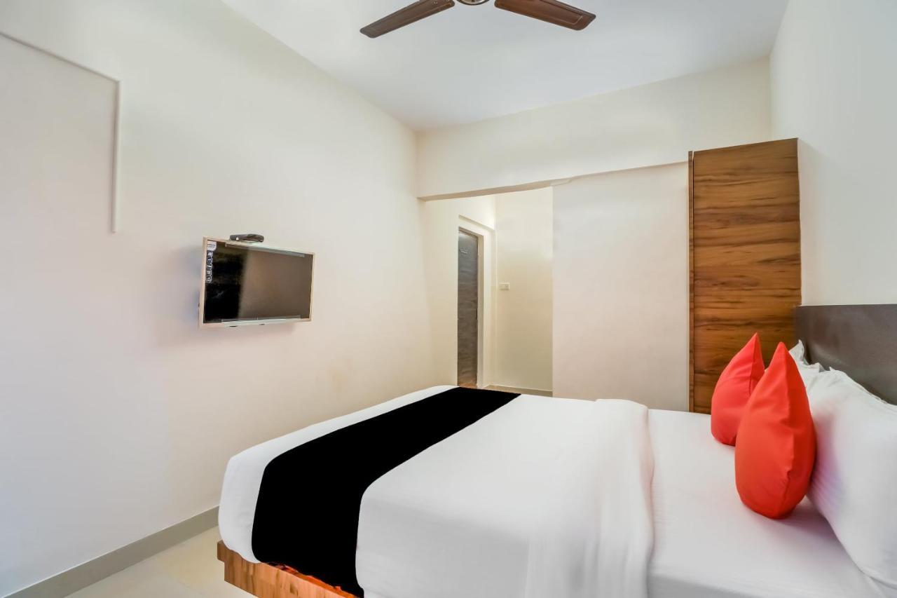 Hotel Crystal Inn مومباي المظهر الخارجي الصورة