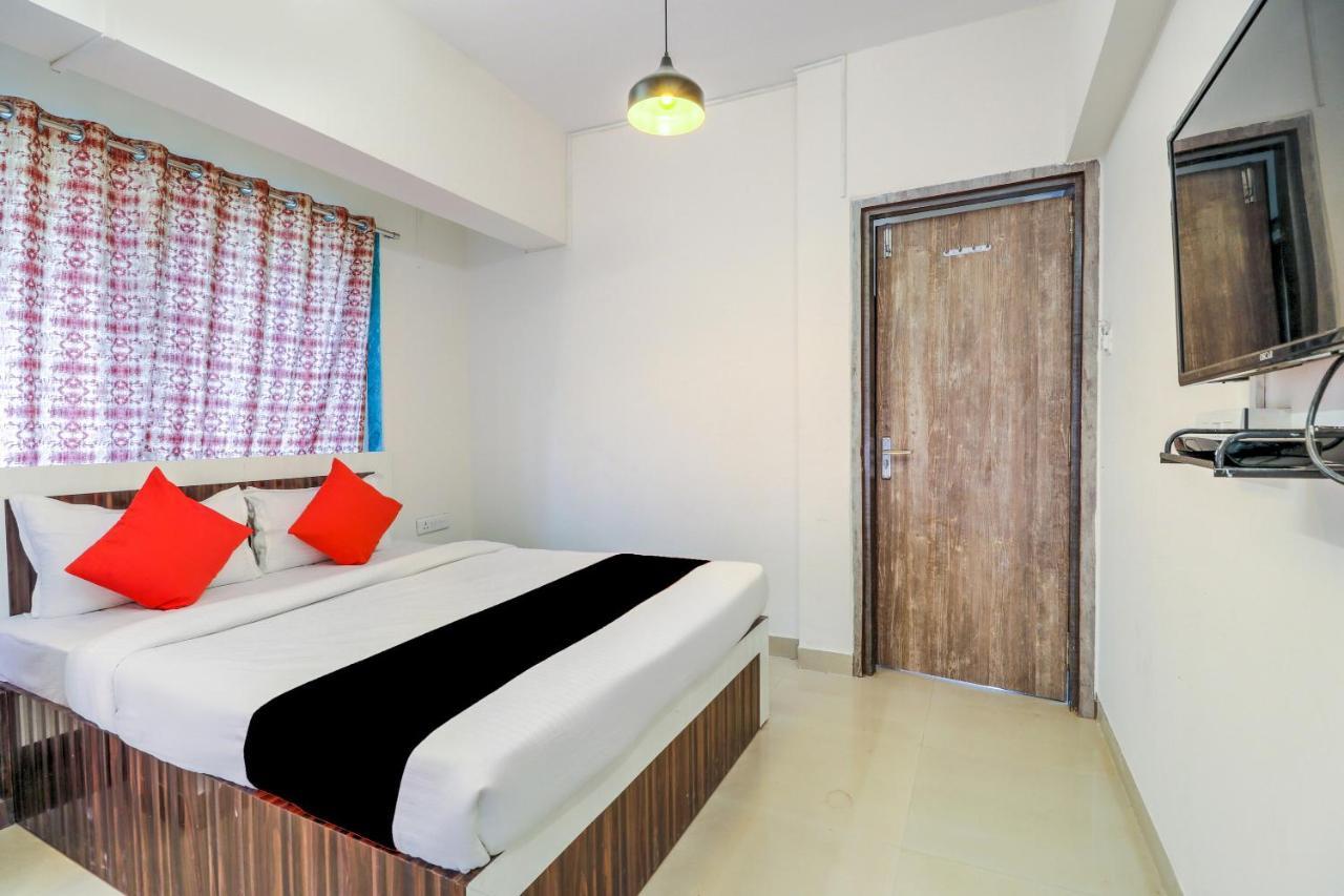 Hotel Crystal Inn مومباي المظهر الخارجي الصورة