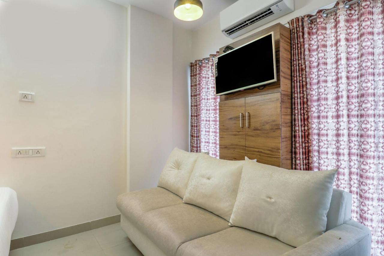 Hotel Crystal Inn مومباي المظهر الخارجي الصورة