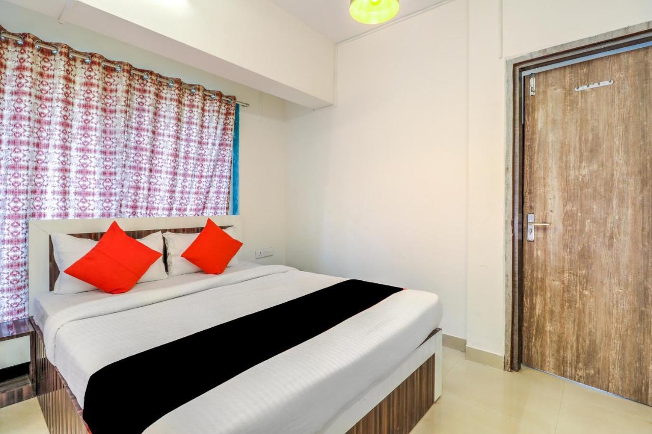 Hotel Crystal Inn مومباي المظهر الخارجي الصورة